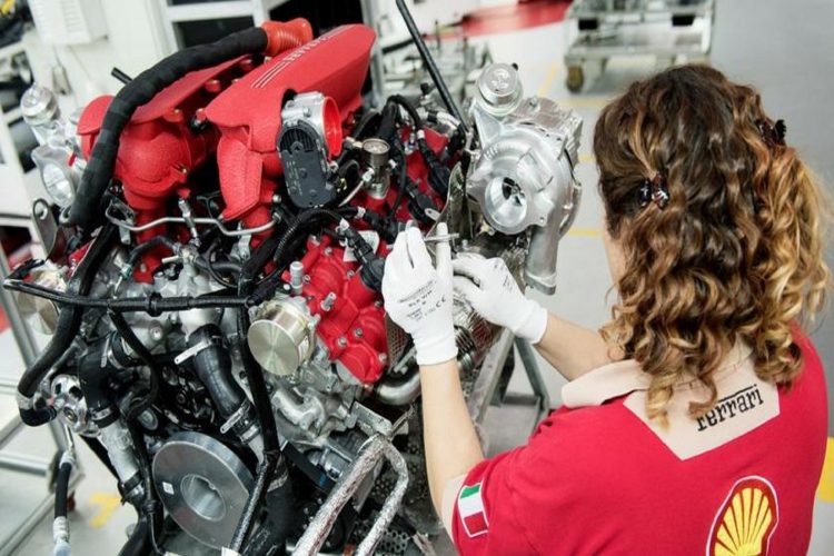 Ferrari ottiene la certificazione Equal Salary: parità di stipendio tra uomini e donne